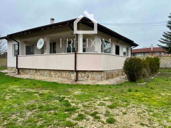 Продава къща, с. юнец, област варна