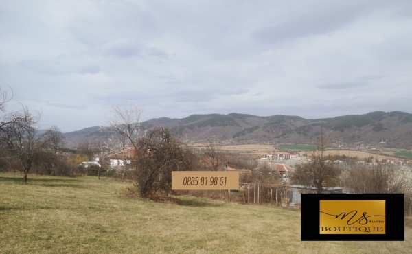 Продава парцел, гр. правец, област софия област