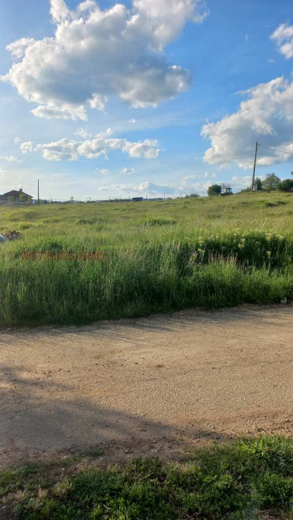 Продава парцел, с. белопопци, област софия област