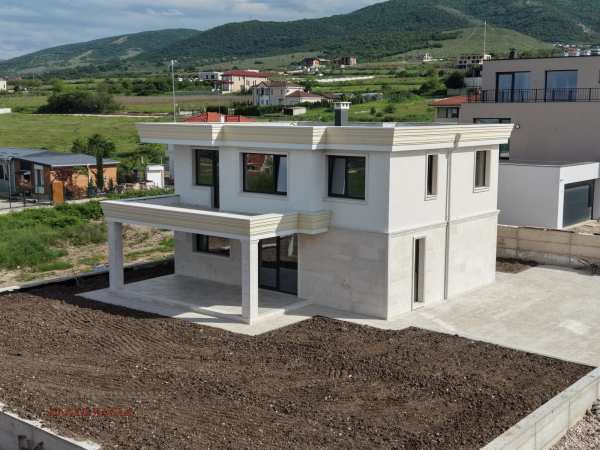 Продава къща, с. марково, област пловдив
