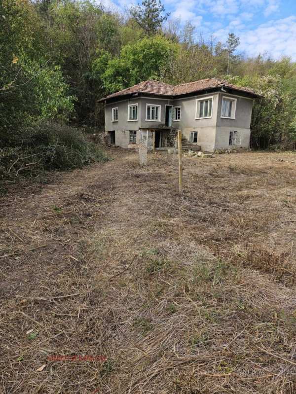 Продава къща, с. мечка, област русе