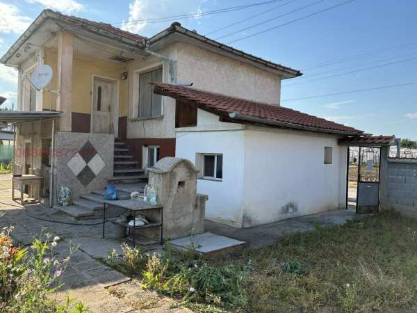 Продава къща, с. селци, област пловдив
