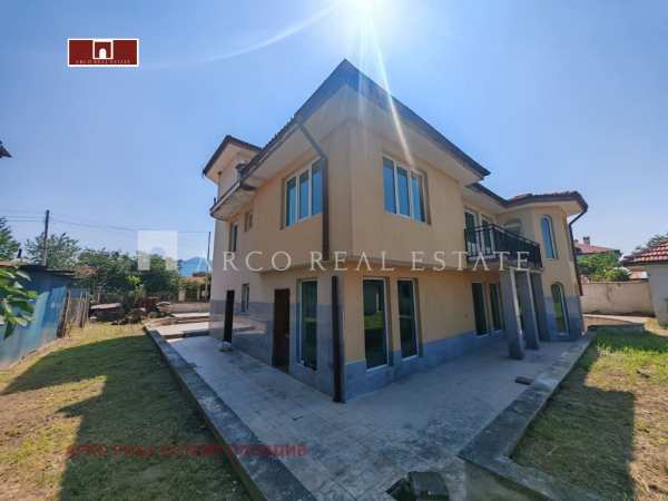 Продава къща, гр. септември, област пазарджик