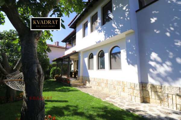 Продава къща, гр. балчик, област добрич