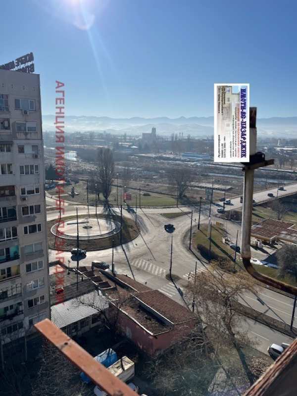 Продава 2-стаен, гр. пазарджик, център