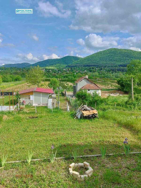 Продава вила, гр. търговище, вилна зона