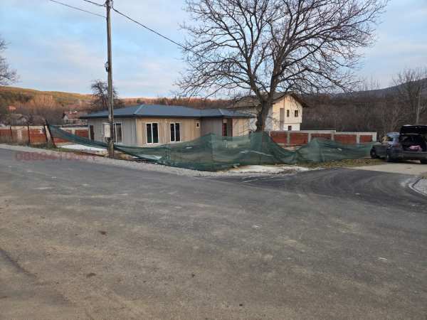 Продава къща, с. горна диканя, област перник