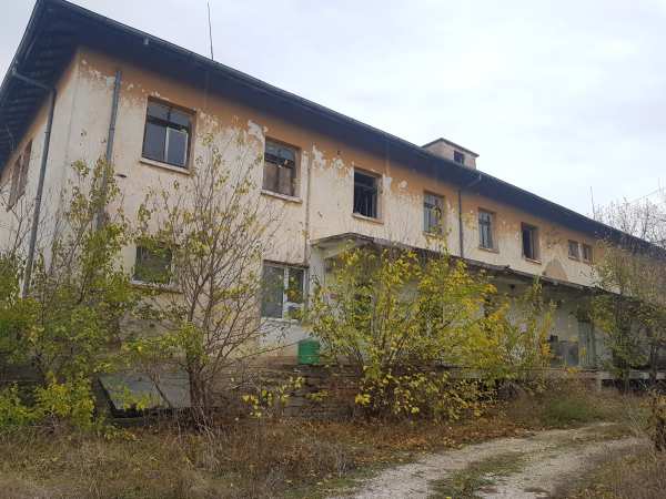 Продава пром. помещение, гр. гулянци, област плевен