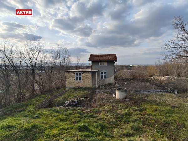 Продава вила, гр. търговище, вилна зона