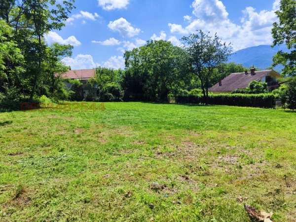 Продава парцел, с. трудовец, област софия област