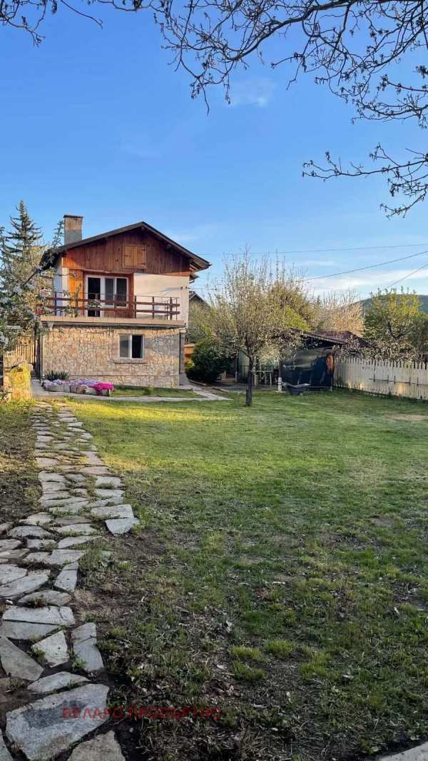 Продава къща, с. боснек, област перник