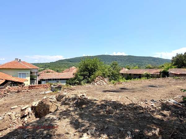 Продава парцел, с. джулюница, област велико търново