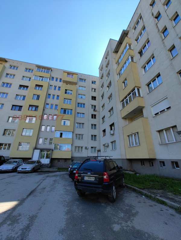 Продава  3-стаен гр. Разлог, област Благоевград
      90 кв.м