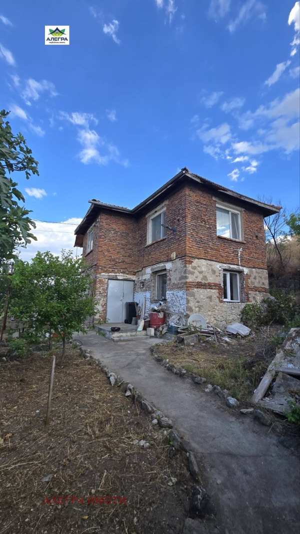 Продава къща, с. козарско, област пазарджик