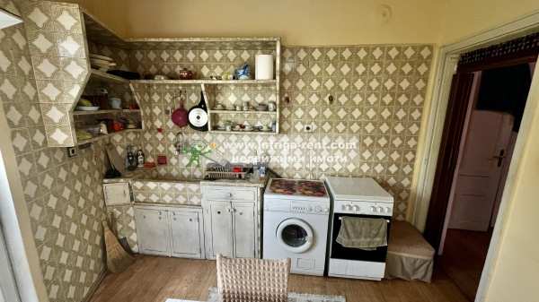 Продава 2-стаен, гр. хасково, училищни