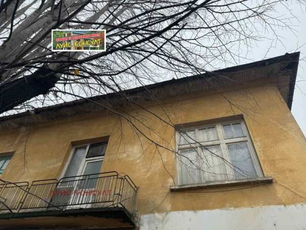 Продава  3-стаен гр. Вършец, област Монтана
      75 кв.м