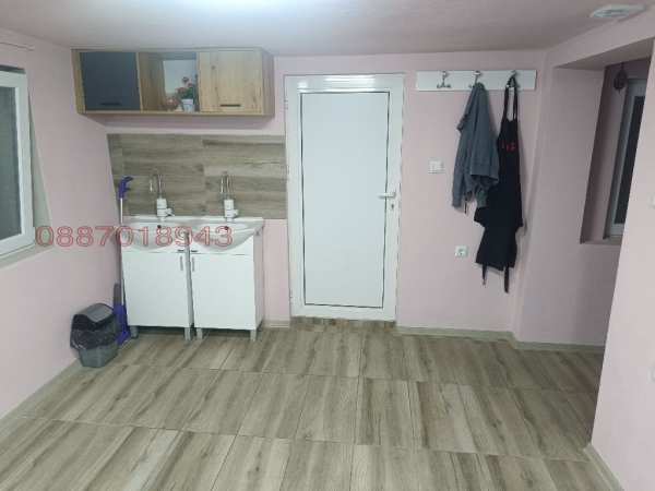 Дава под наем офис, гр. карлово, област пловдив