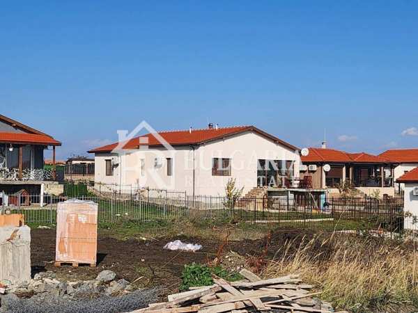 Продава къща, гр. каблешково, област бургас