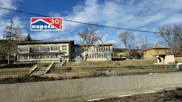 Продава офис, с. гостилица, област габрово
