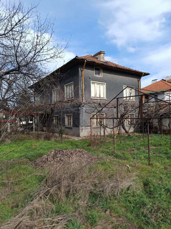 Продава къща, с. мокрище, област пазарджик