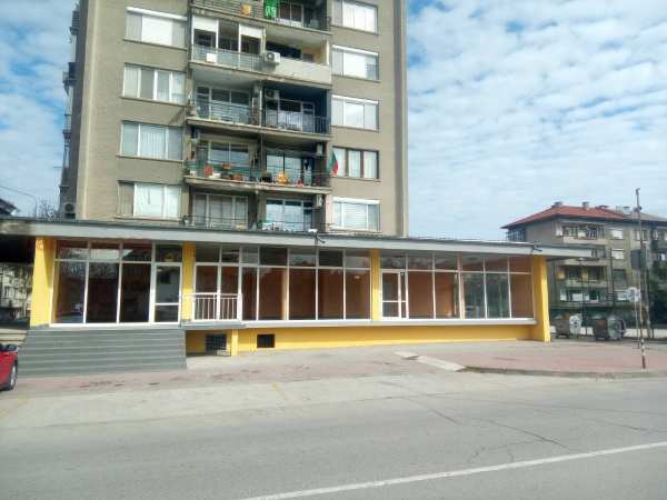 Продава магазин, гр. пазарджик, център