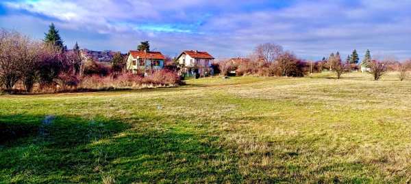 Продава парцел, с. вакарел, област софия област