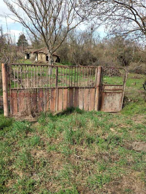 Продава парцел, с. бръшлен, област русе