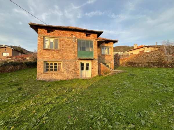 Продава къща, гр. шипка, област стара загора