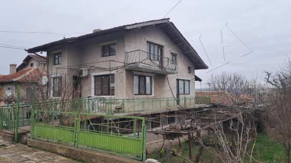 Продава къща, с. старо оряхово, област варна