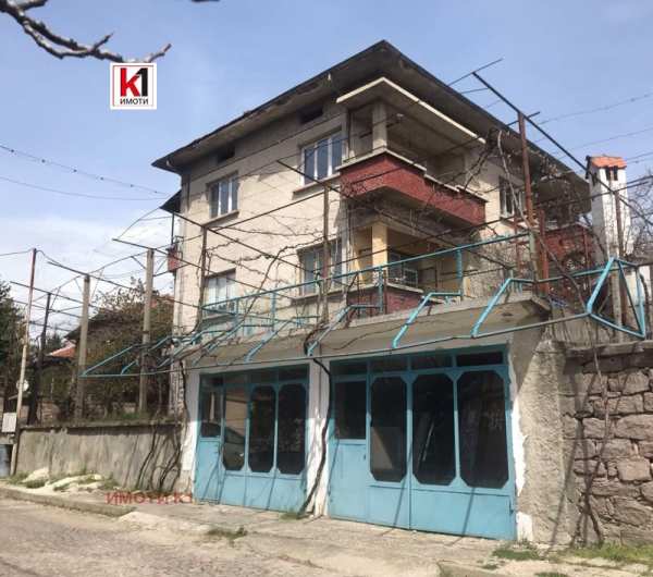 Продава къща, гр. пещера, област пазарджик