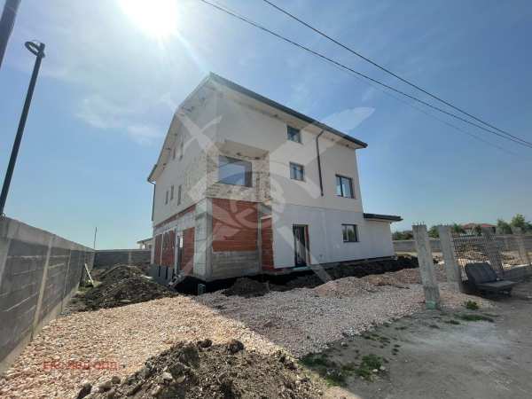 Продава къща, с. радиново, област пловдив