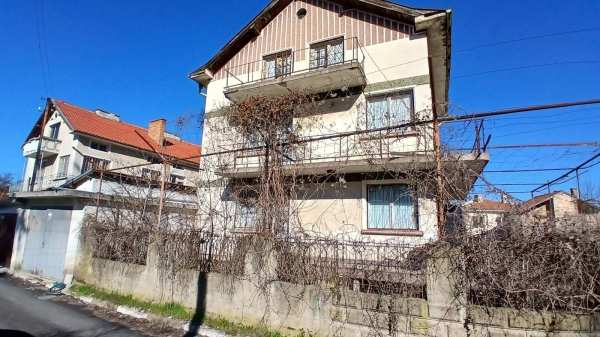 Продава къща, с. ягода, област стара загора