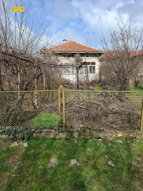 Продава къща, гр. генерал тошево, област добрич