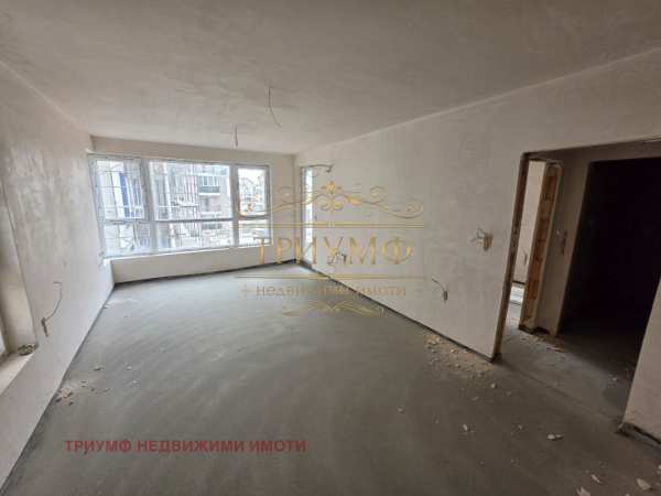 Продава 3-стаен, гр. варна, левски 2