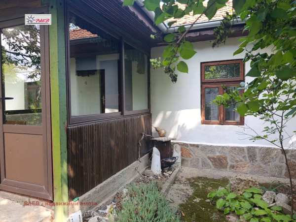 Продава къща, с. божичен, област русе