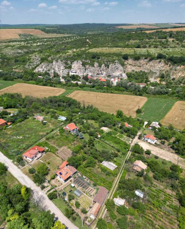 Продава  парцел с. Басарбово, област Русе
      978 кв.м