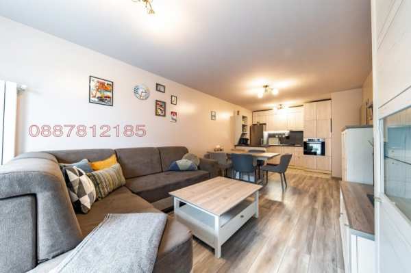 Продава  многостаен град Велико Търново, Център
      170 кв.м