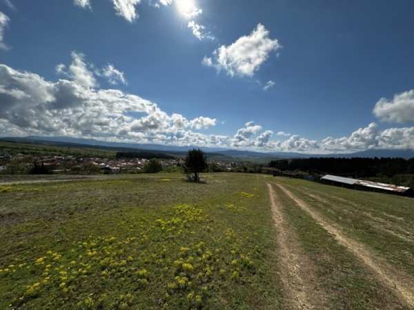 Продава  парцел с. Бачево, област Благоевград
      616 кв.м