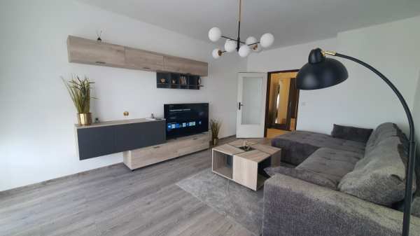 Продава  2-стаен гр. Кула, област Видин
      72 кв.м