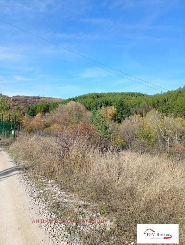 Продава парцел, с. клисура, област софия област