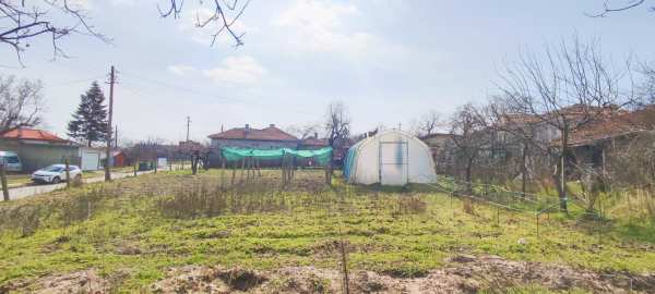 Продава къща, с. близнаци, област варна