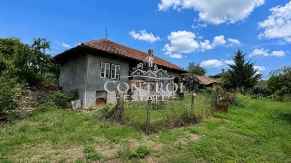 Продава къща, с. леденик, област велико търново