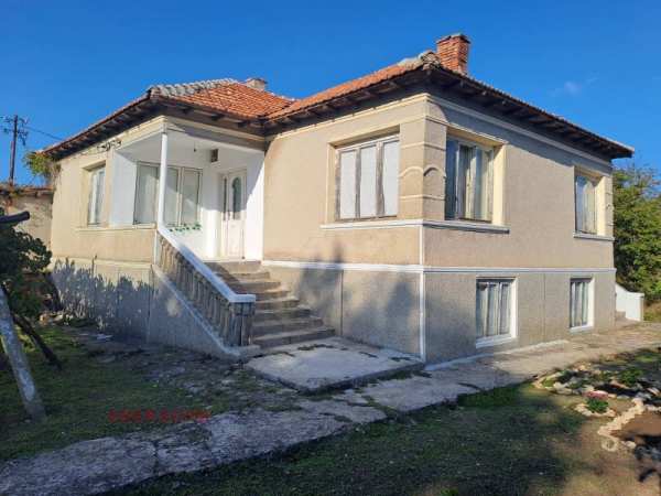 Продава къща, с. тюленово, област добрич