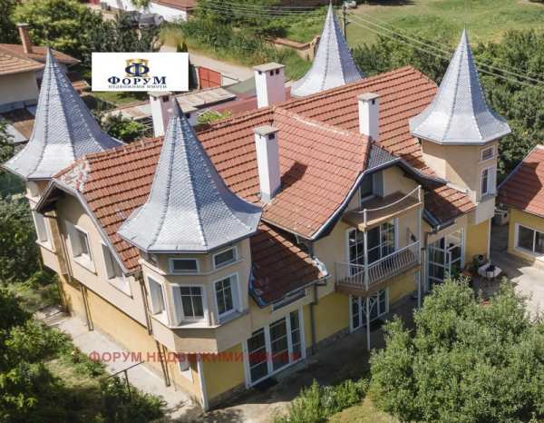 Продава  къща с. Лесново, област София
      422 кв.м