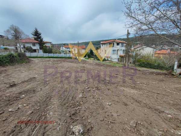 Продава парцел, гр. балчик, област добрич