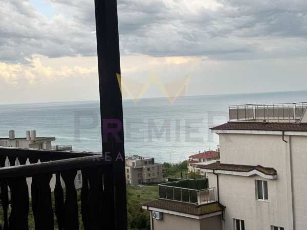 Продава 3-стаен, гр. бяла, област варна