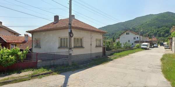 Продава къща, с. костенец, област софия област