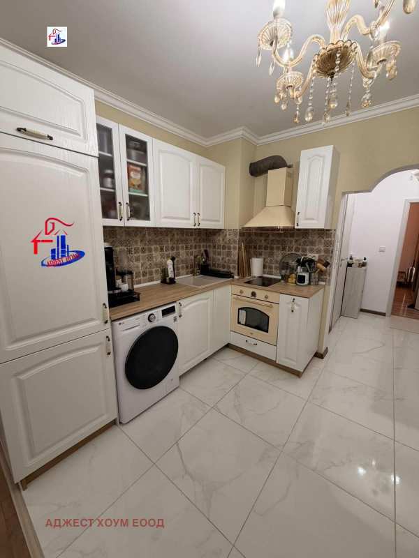 Продава 2-стаен, гр. шумен, център