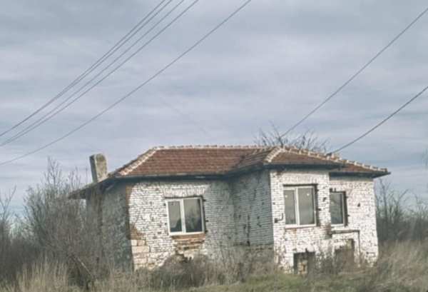 Продава парцел, с. болярино, област пловдив