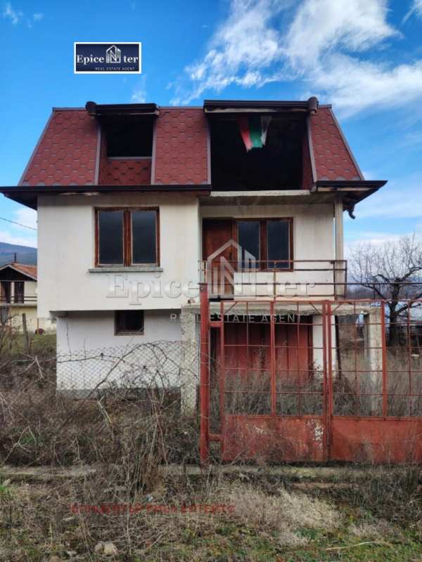 Продава къща, с. жиленци, област кюстендил